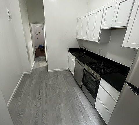 2nd image of 147 E 97th St APT 1E