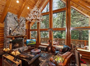 28730 Potomac Dr, Lake Arrowhead, CA 92352