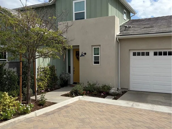 455 Sunrise Rd, Mission Viejo, CA 92694