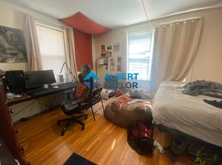 241 Freeman St APT 5, Brookline, MA 02446