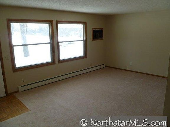 2nd image of 1494 21st Avenue NW