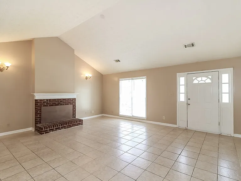 3935 Willowmeade Dr — Photo 8