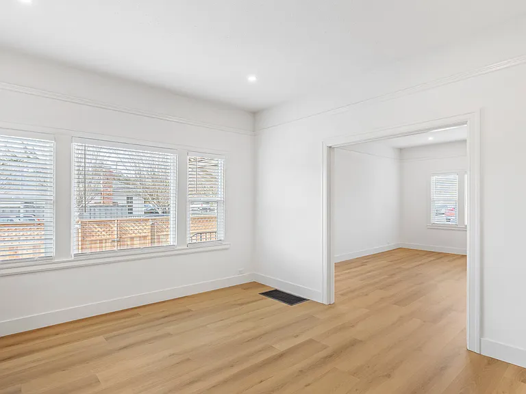703 Cleveland St — Photo 11
