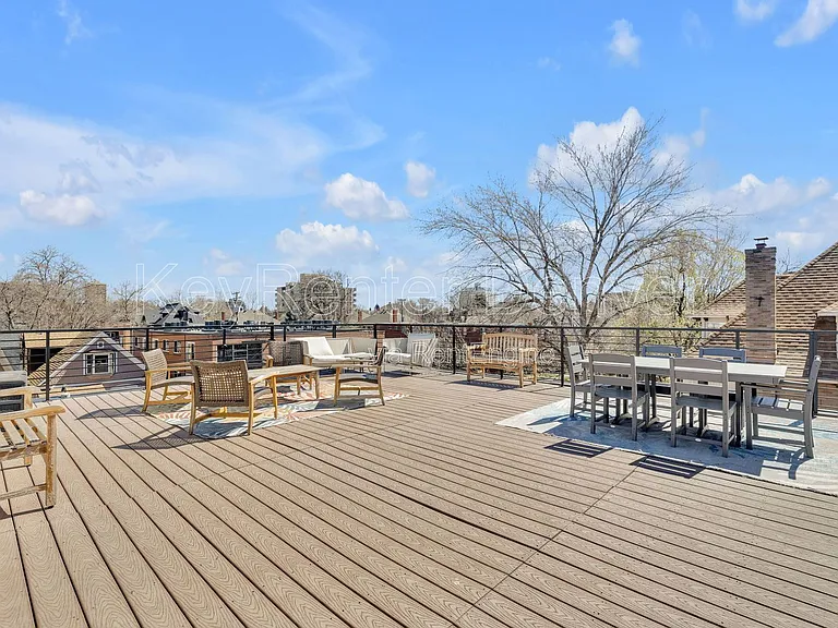 1045 N Clarkson St #207 — Photo 15