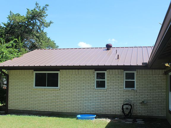 5th image of 911 Muecke Dr
