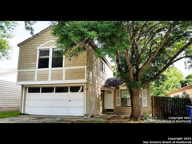 1st image of 10039 Birch Field Dr