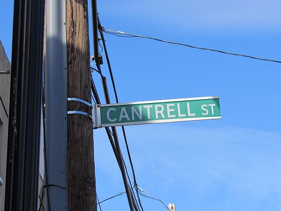 5th image of 328 Cantrell St