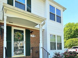 15110 Catalpa Ct, Woodbridge, VA 22193
