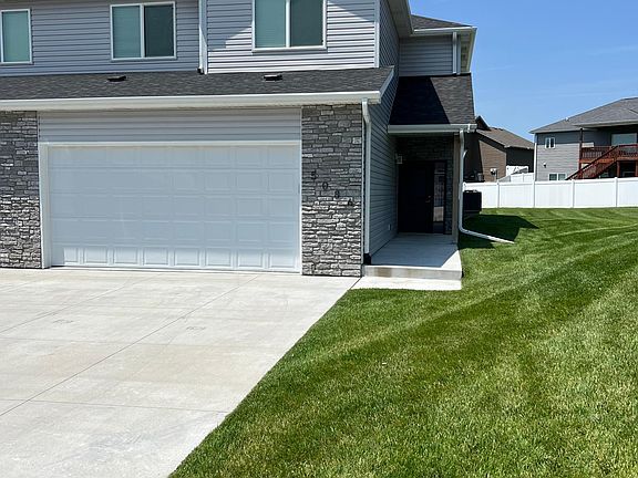 2nd image of 5086 W Hillsboro Dr