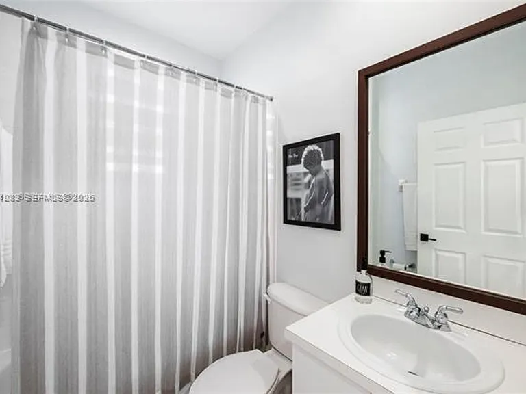 18755 SW 27th Ct #Townhouse 18755 — Photo 18