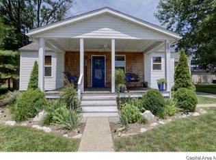 206 W Harrison St #1, Auburn, IL 62615