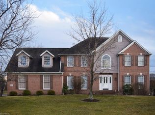 6708 Thornbriar St NW, Canton, OH 44718