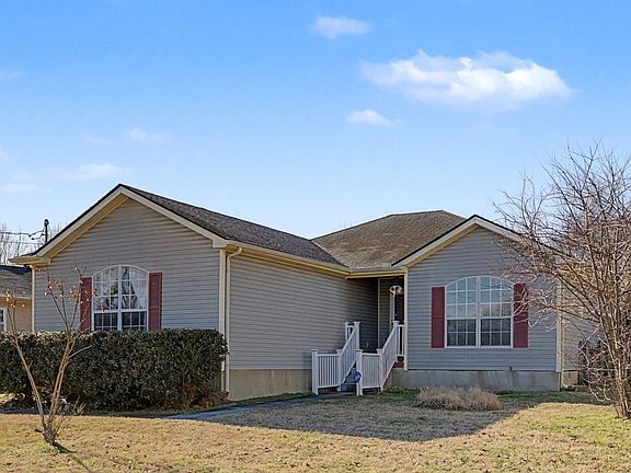 3rd image of 103 Lake Forest Dr