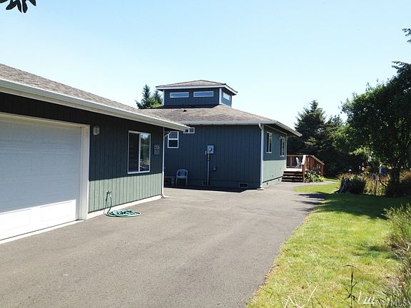 2nd image of 660 Skamokawa Ct SE