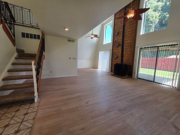 4th image of 2816 S Court St