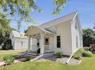 627 S Michigan St, De Pere, WI 54115