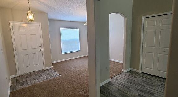 4th image of 1408 Hillsborough Way