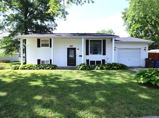 412 Vine St, Greenville, IL