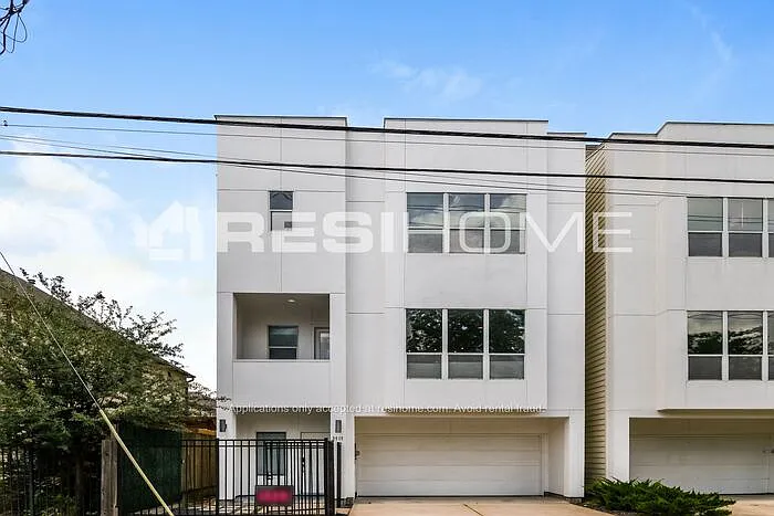 5610 Schuler St — Photo 1