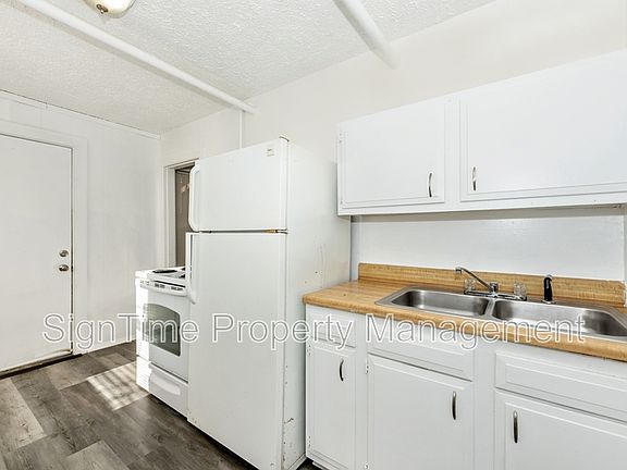 2nd image of 222 Summit Ave #Basement
