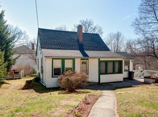 23 Monteforte St, Worcester, MA 01604