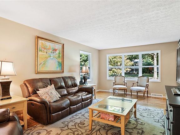 5th image of 5940 Buckboard Ln