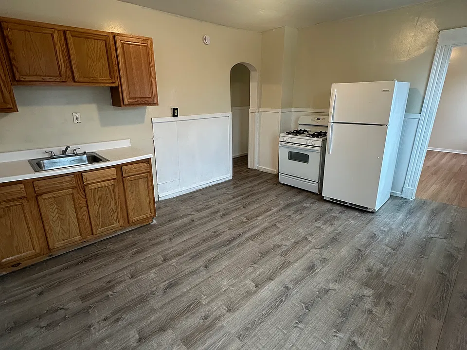 33 Vermont St #3