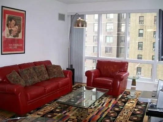 Rented by Levan Real Estate | media 77