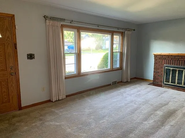 Birchcliff Pkwy, Burlington — Photo 3