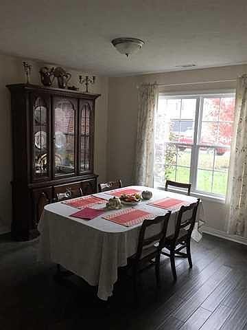 2nd image of 2904 Avenue Of The Park
