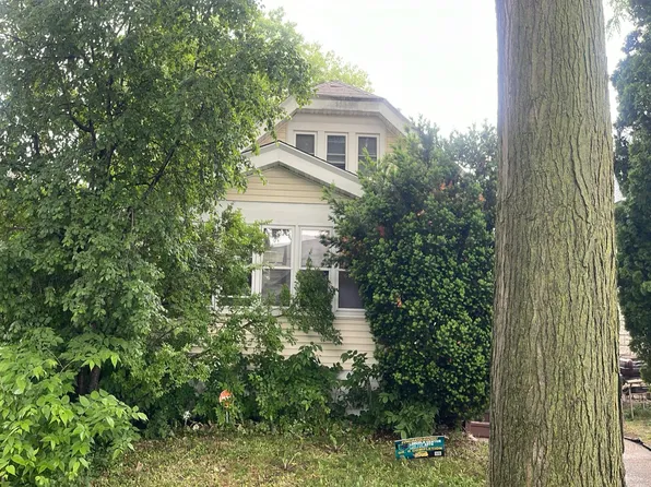 3842 N 28th St, Milwaukee, WI 53216