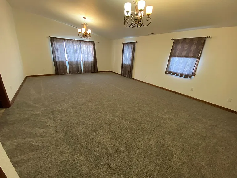 529 W River Rd #D — Photo 9