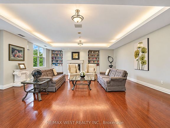 3rd image of 2502 Rutherford Rd #322