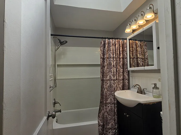 3534 Cresson St — Photo 12