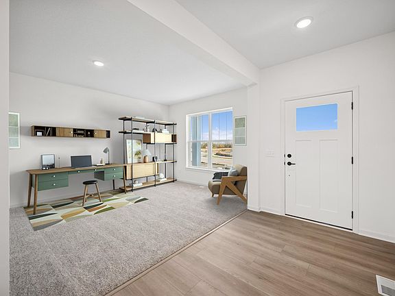 4th image of 11645 Harbor Cir N