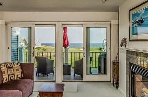 3rd image of 18 Sea Cliff Dr