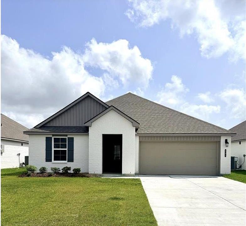 1st image of 341 Sawyer Dr