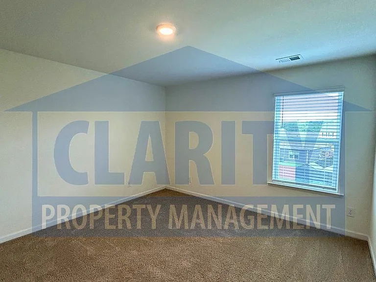 1471 Housley Dr — Photo 17