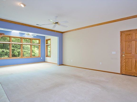 3rd image of 6754 Raymond Rd APT 214