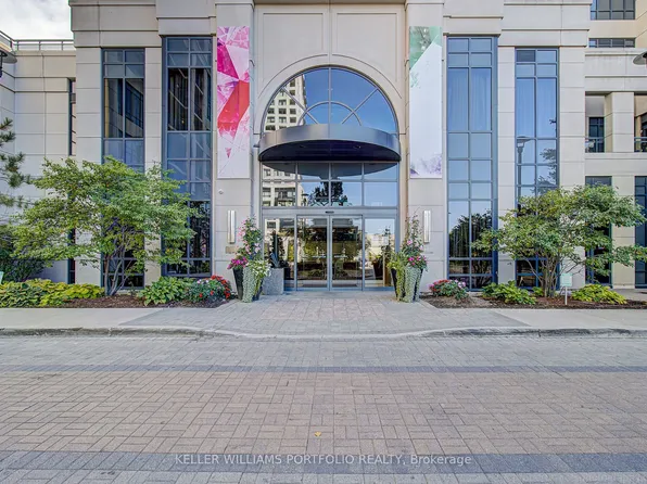 6 Eva Rd #706, Toronto, ON M9C 0B1