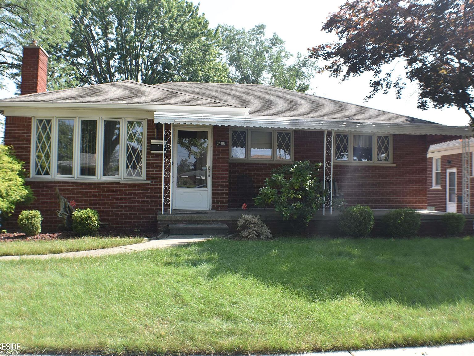 8480 Menge Ave, Center Line, MI 48015 Zillow