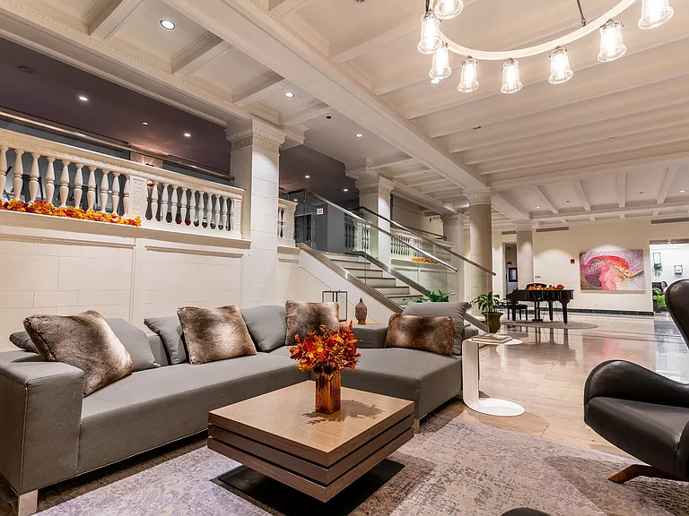 Somerset Place Apartments — Photo 44
