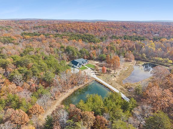 2nd image of 926 Monteagle Falls Rd