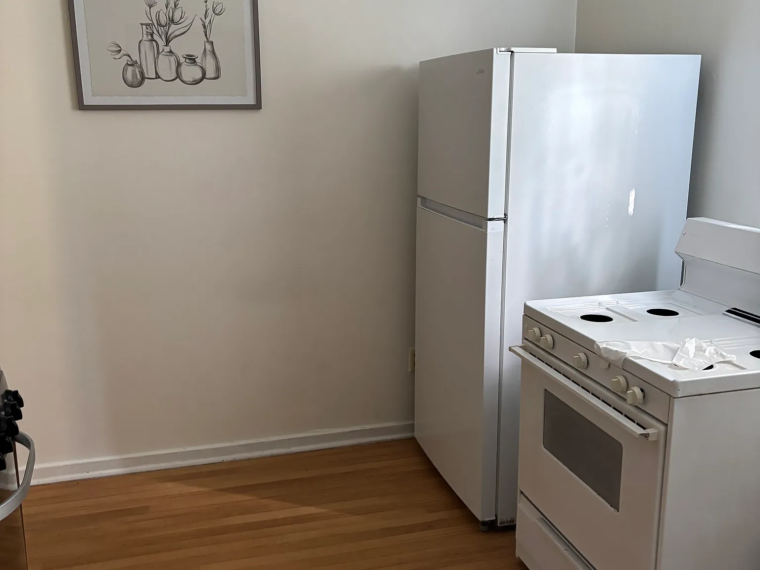 2 bed, 698 sqft, $950 — Photo 2