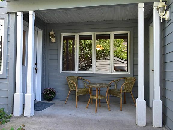 5th image of 3724 Country Club Dr