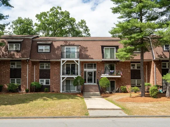 81 Ford St APT D, Methuen, MA 01844