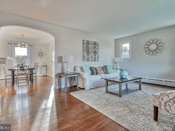 8808 Richmond Ave, Parkville, MD 21234