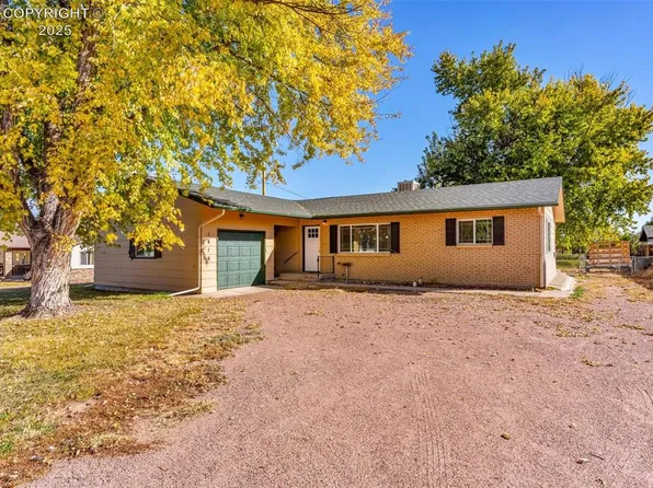 1416 Chestnut St, Canon City, CO 81212