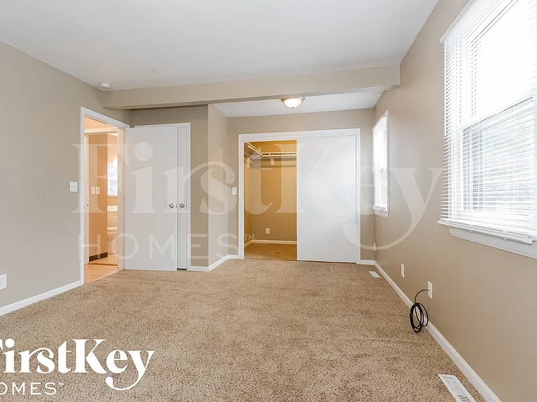 4021 S Osage St — Photo 12