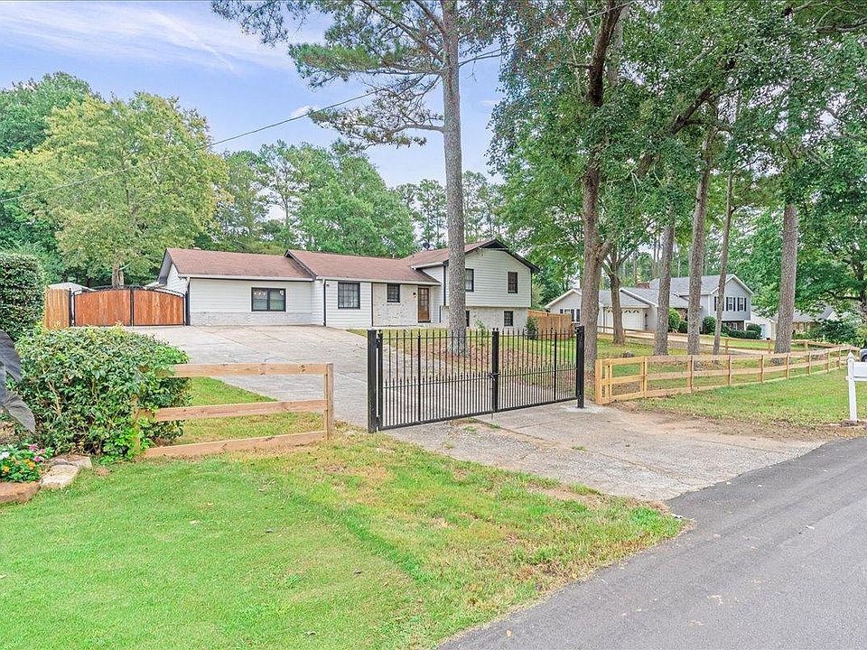 1st image of 309 Fernbank Ct